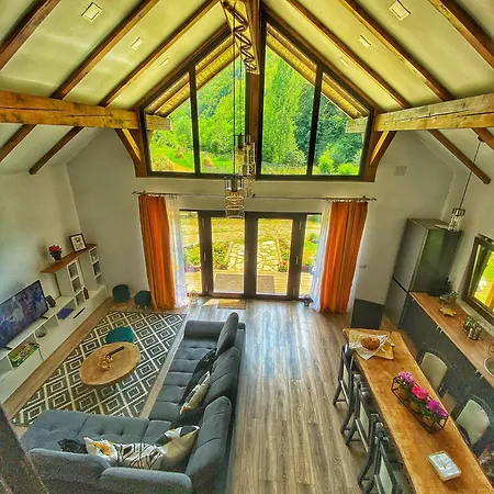 Casa Tatil Evi Galati (Alba)