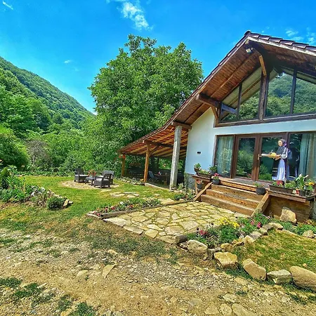 Casa *